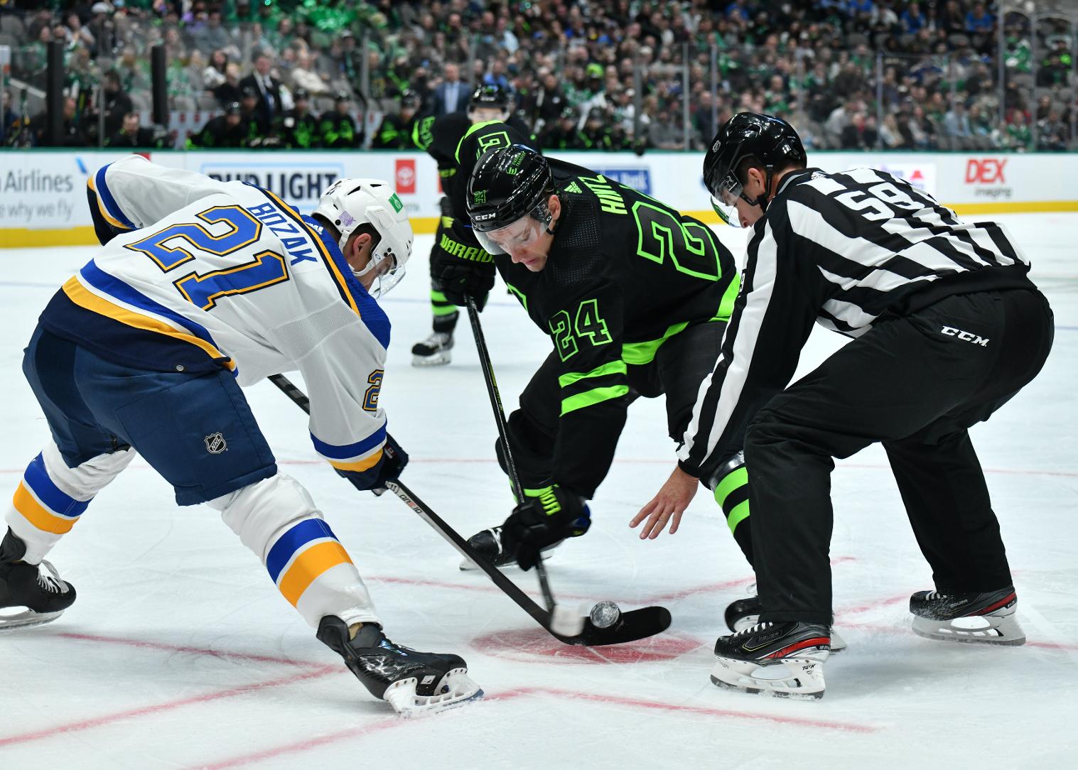 Stars Host Blues