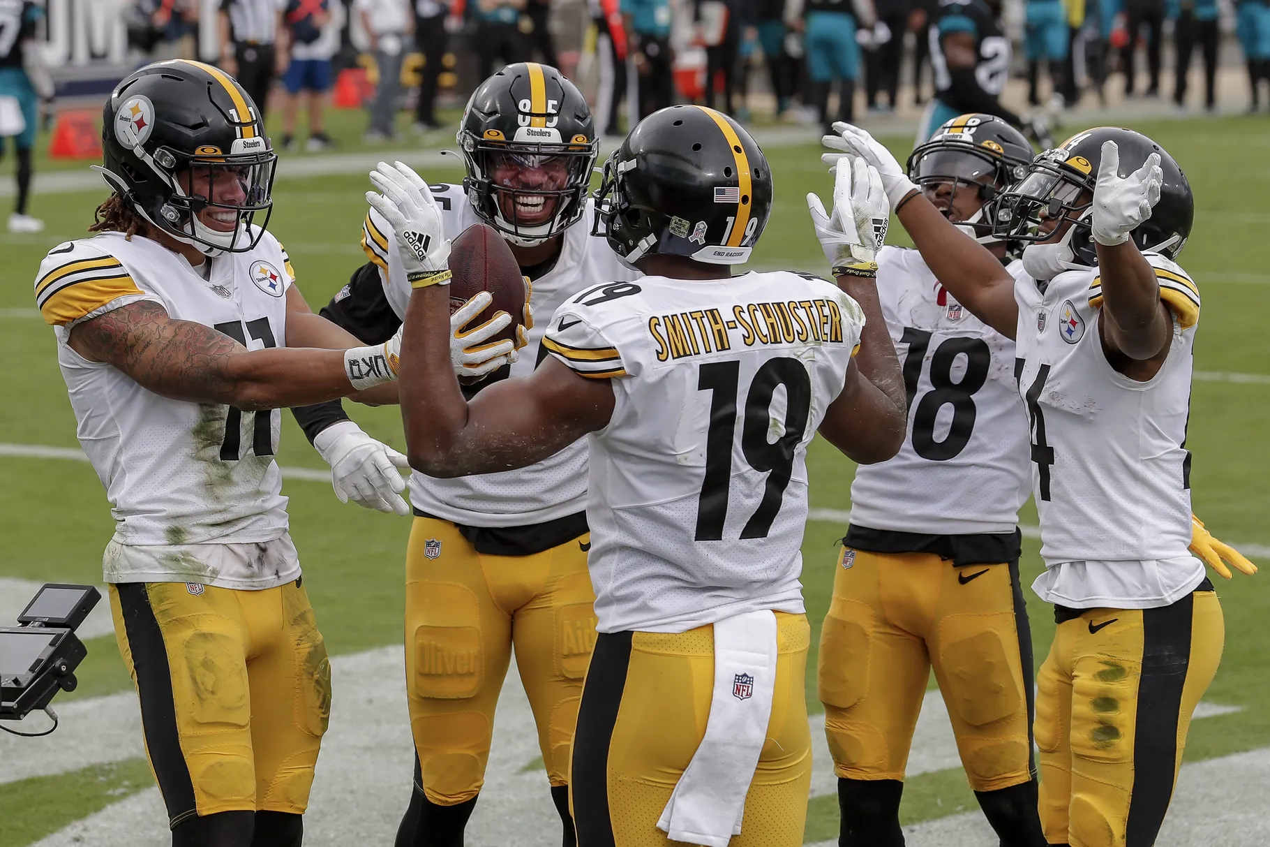 Steelers' offseason raises questions