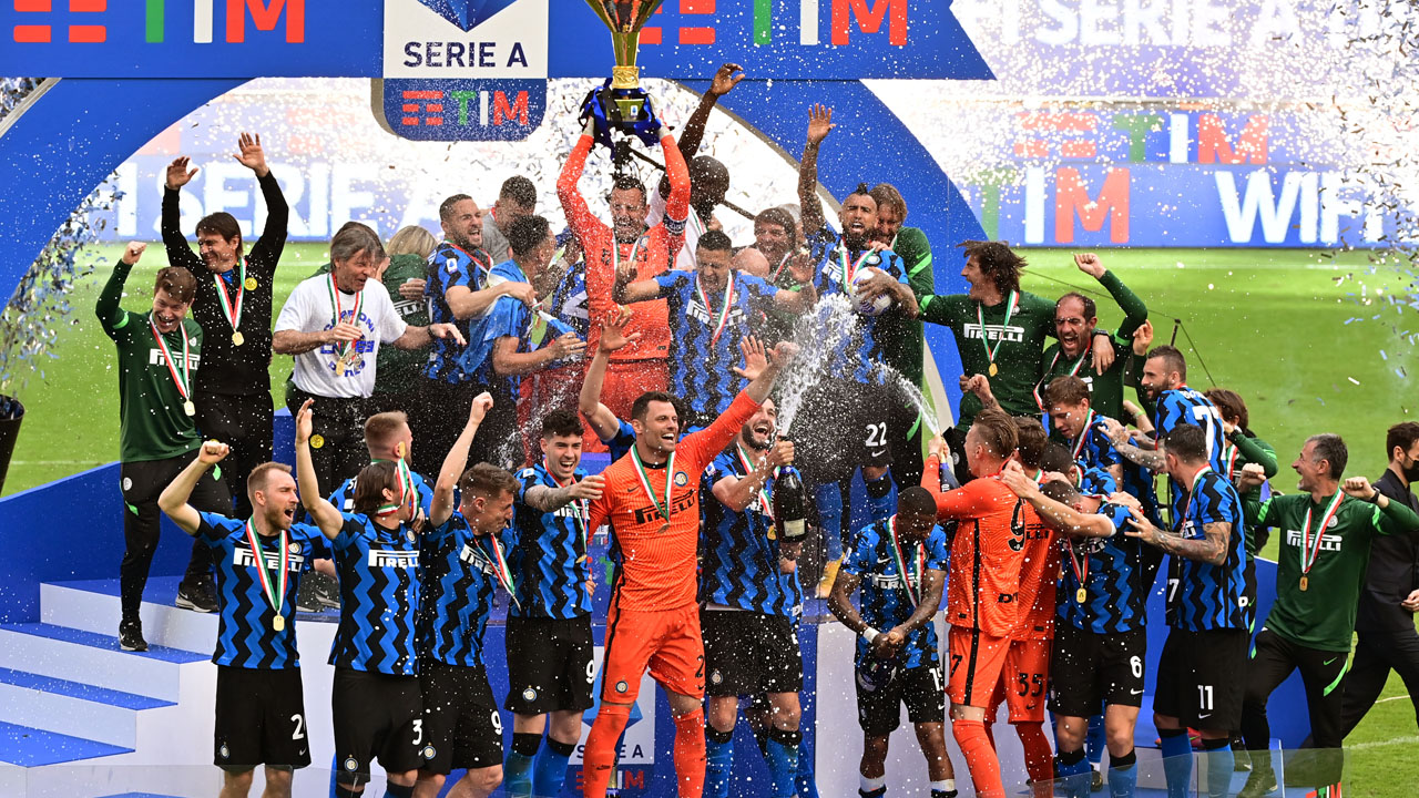 Inter Celebrating Title