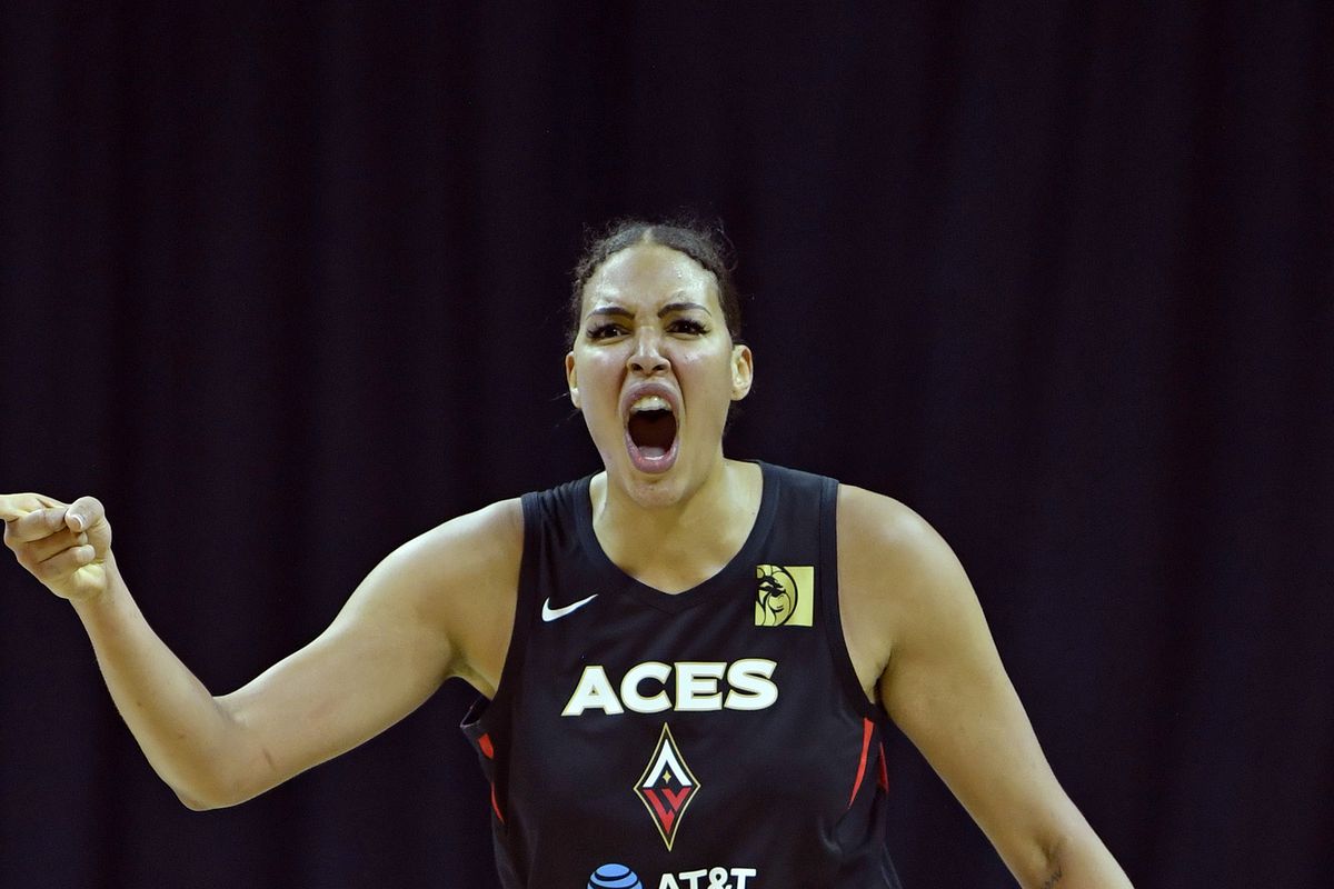Liz Cambage