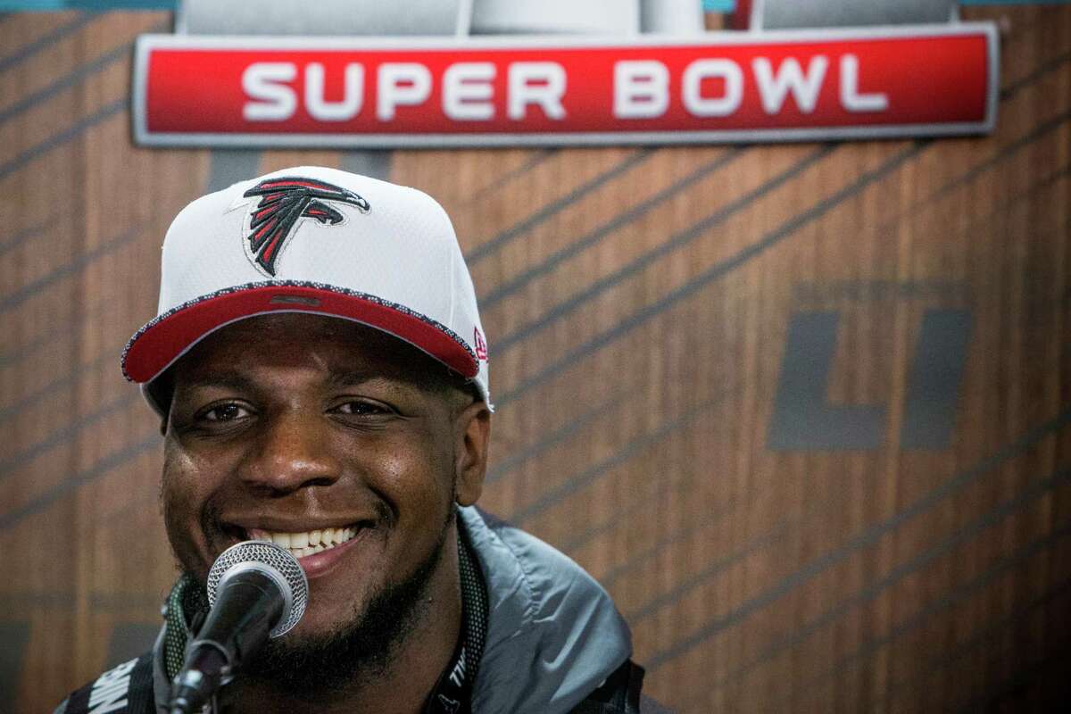 Mohamed Sanu, wide receiver, was signed by the Dolphins yesterday. What can he bring to an already deep position for Miami?