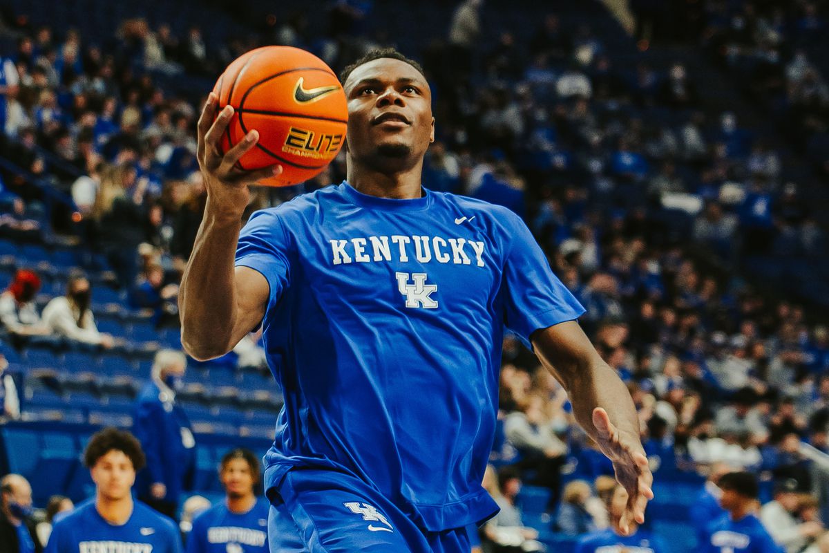 https://www.aseaofblue.com/2022/10/26/23423870/oscar-tshiebwe-farm-kentucky-uk-basketball-news