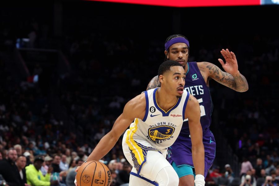 Poole closes out Hornets