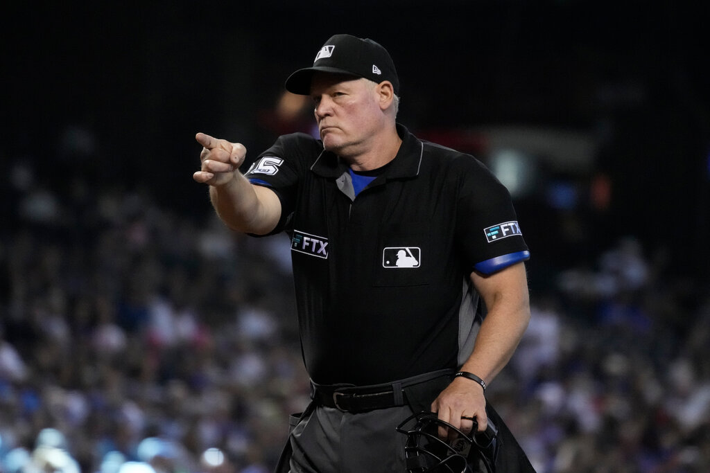 Chris Creamer on Twitter Umpires are wearing FTX patches on their shirts  tonight This is an advertisement and will remain on there for the rest of  the season httpstcouaPUbMv7Ap  Twitter