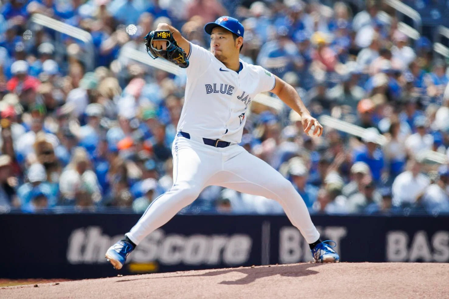 Astros Trade for Yusei Kikuchi from Blue Jays
