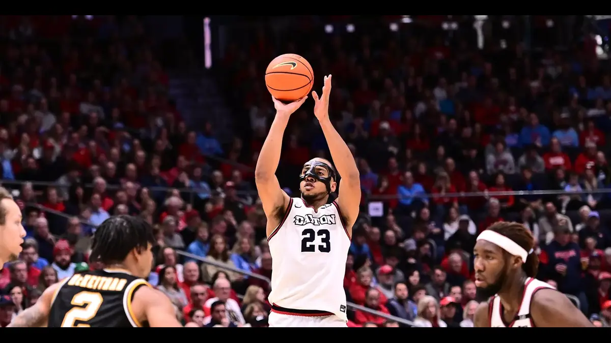 Dayton's Zed Key puts up a shot in the Flyers' 84-70 win over La Salle on December 31.